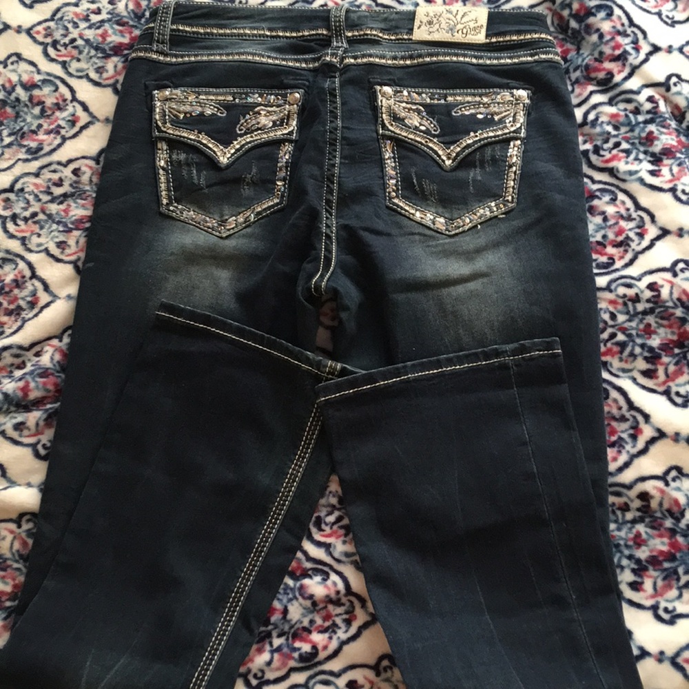 Cute Grace in LA jeans easy fit